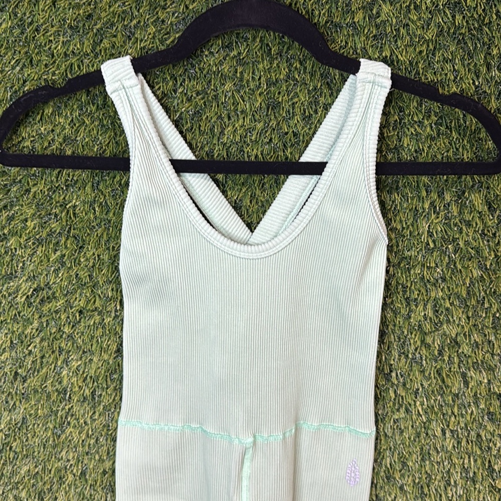 NWOT Free People FP Movement Free Throw Onesie Jumpsuit S Small Green - Picture 4 of 8